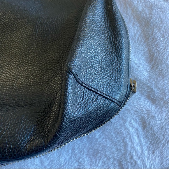 Prodotto Artigianale Vera Pelle Black Genuine Leather Expandable Hobo Bag - Picture 5 of 14